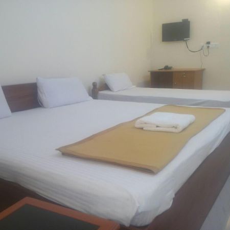 Manjira Lodge Guruvāyūr Buitenkant foto